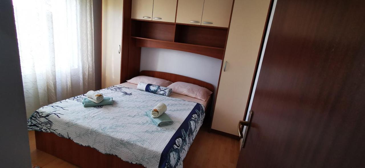 Apartmani Marija 科兰 外观 照片