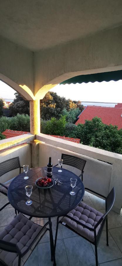 Apartmani Marija 科兰 外观 照片